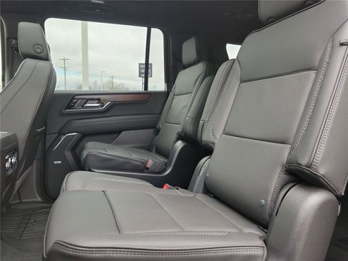 New 2026 GMC Yukon XL Denali w/ Sun & Power Step Package image 13