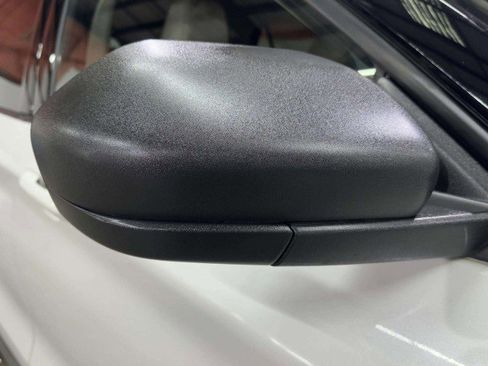 Used 2020 Ford Explorer XLT w/ Equipment Group 202A image 13