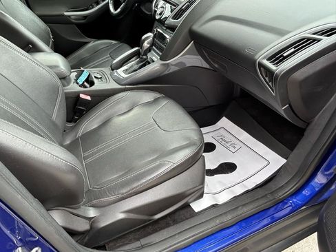 Used 2013 Ford Focus Titanium w/ Titanium Handling Pkg FWD image 12