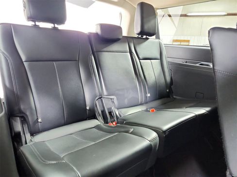 Used 2024 Ford Expedition Max XLT image 43