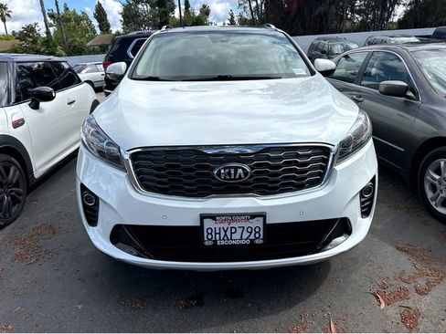 Used 2019 Kia Sorento EX w/ EX Touring Package image 2