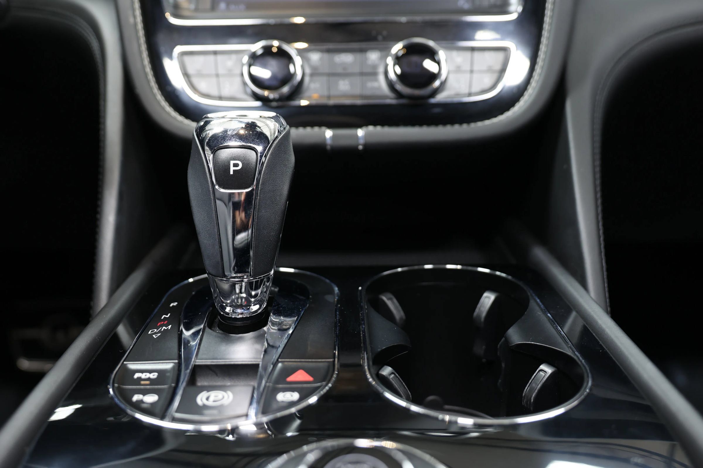 Used 2018 Bentley Bentayga Onyx Edition AWD/4WD image 45