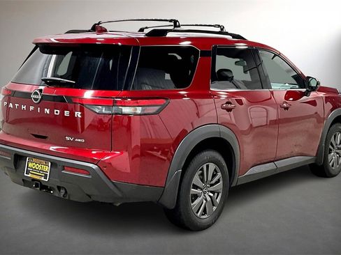 Used 2023 Nissan Pathfinder SV w/ SV Premium Package image 5
