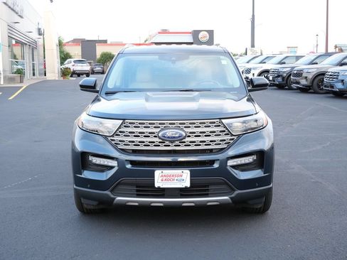 Used 2023 Ford Explorer Limited AWD/4WD image 2