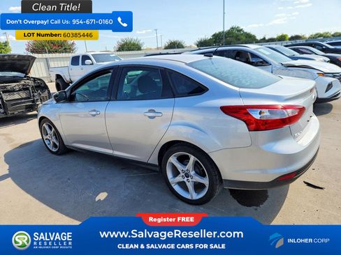 Used 2013 Ford Focus SE FWD image 3