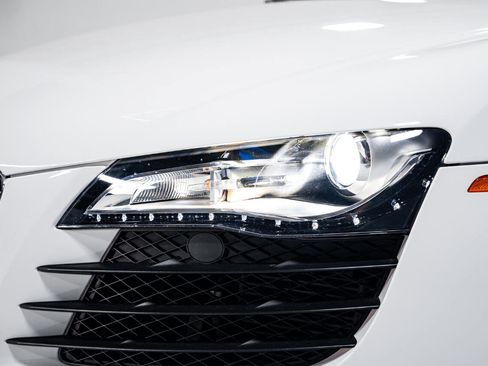 Used 2009 Audi R8 V8 image 15