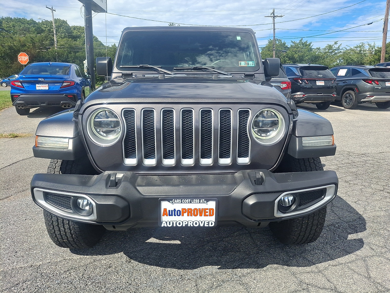 Used 2018 Jeep Wrangler Unlimited Sahara w/ LED Lighting Group AWD/4WD image 2