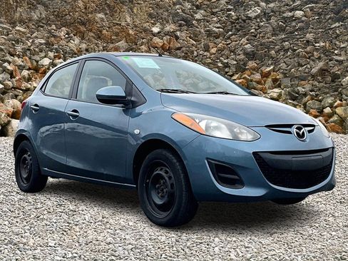 Used 2014 MAZDA MAZDA2 Sport image 8