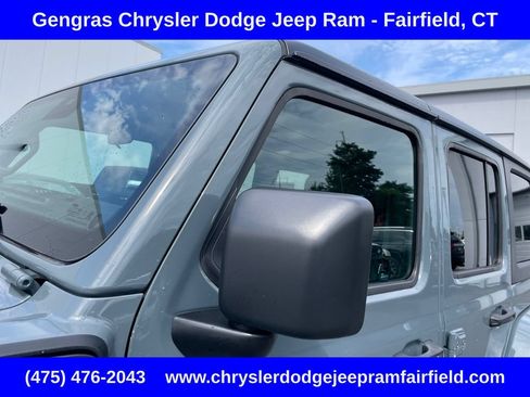 Used 2024 Jeep Wrangler Unlimited w/ Convenience Group AWD/4WD image 14