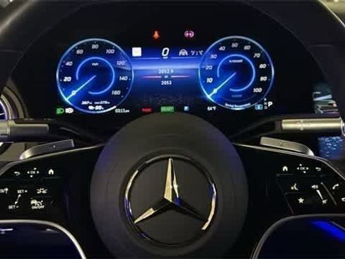 Used 2024 Mercedes-Benz EQS 450+ 4MATIC Sedan image 17