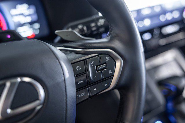 Used 2025 Lexus GX 550 w/ Cold Area Package AWD/4WD image 43