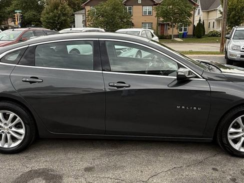 Used 2016 Chevrolet Malibu LT w/ Driver Confidence Package image 11