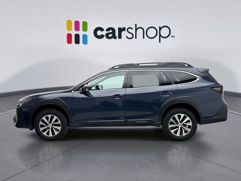Used 2023 Subaru Outback Premium image 2