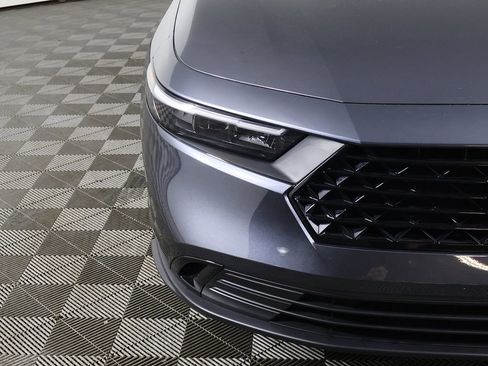 Certified 2025 Honda Accord SE image 13