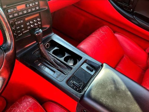Used 1994 Chevrolet Corvette Convertible image 10