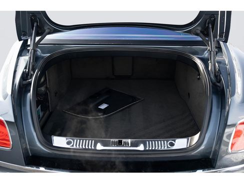 Used 2016 Bentley Flying Spur V8 image 23