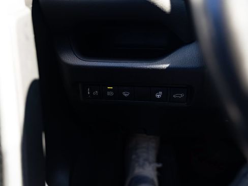 Used 2019 Toyota RAV4 XLE Premium w/ Cold Weather Package AWD/4WD image 13