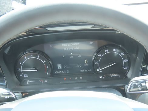 Used 2022 Lincoln Corsair FWD w/ Equipment Group 101A image 29
