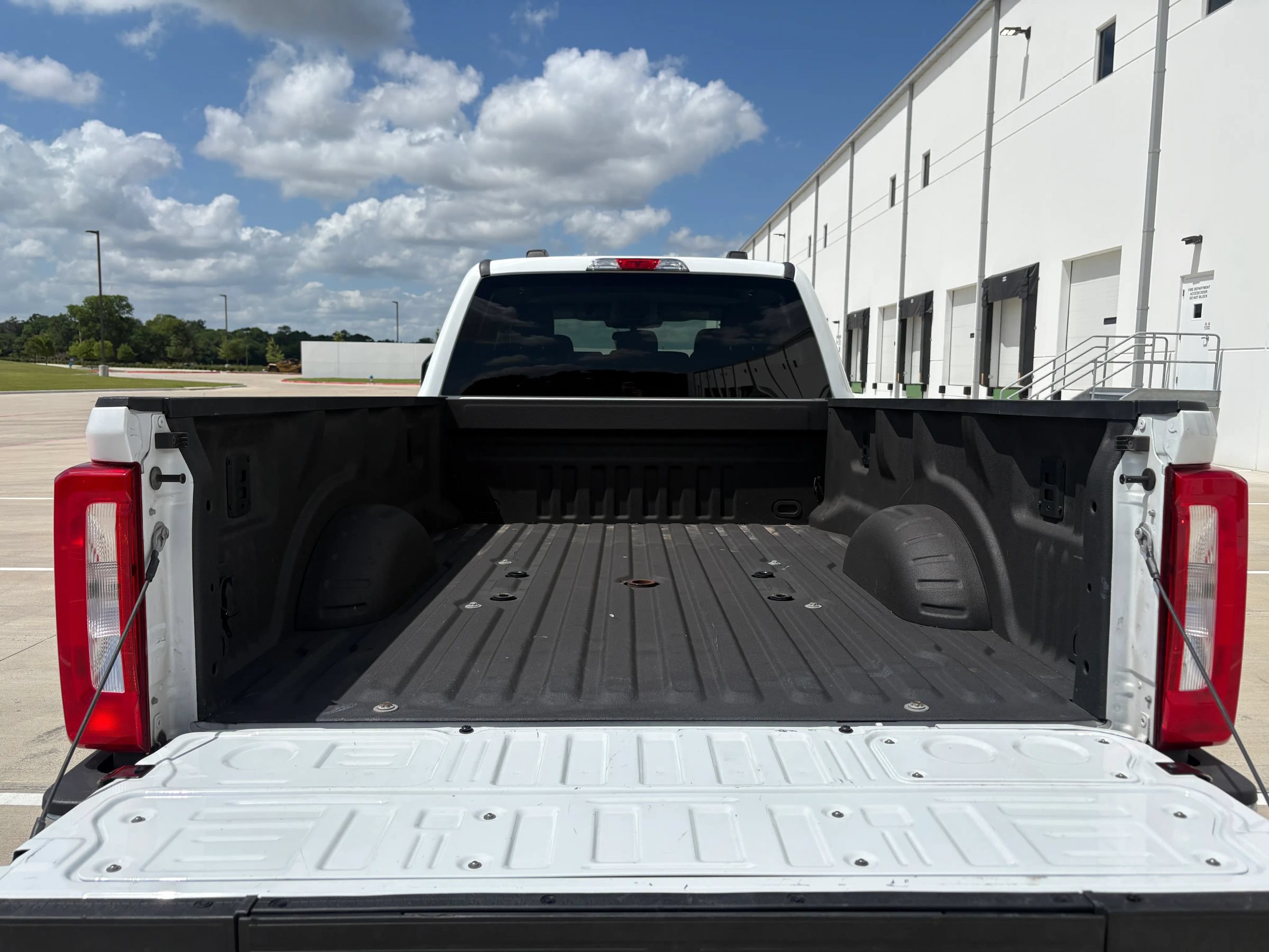 Used 2024 Ford F350 XLT AWD/4WD image 8