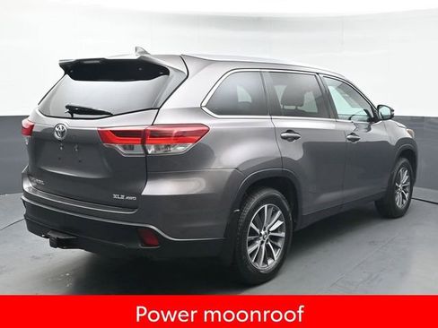 Certified 2019 Toyota Highlander XLE image 7