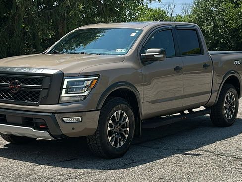 Used 2023 Nissan Titan PRO-4X w/ Pro-4x Convenience Package AWD/4WD image 2