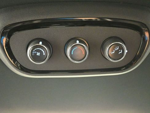 Used 2024 Dodge Durango GT image 37