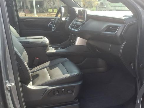 Used 2021 Chevrolet Tahoe LT w/ LT Signature Package RWD image 23