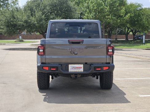 New 2025 Jeep Gladiator Rubicon w/ Convenience Group image 5