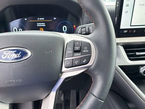 New 2026 Ford Explorer Active w/ Active Comfort Package image 25
