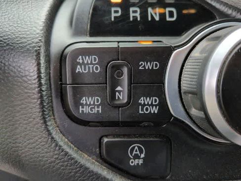 Used 2022 RAM 1500 Big Horn AWD/4WD image 39