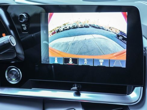 Used 2024 Chevrolet Corvette Stingray Premium Conv w/ Z51 Performance Package image 32