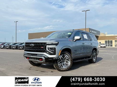 Used 2025 Chevrolet Tahoe Z71 AWD/4WD image 1
