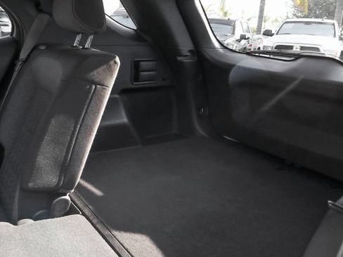 Used 2023 Chevrolet Equinox LT w/ Driver Convenience Package FWD image 39