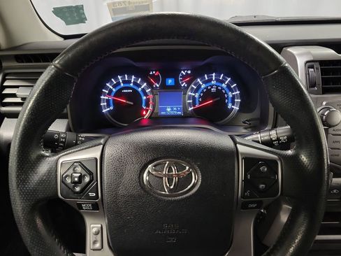 Used 2018 Toyota 4Runner SR5 image 14