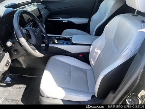 Certified 2023 Lexus RX 350 w/ Accessory Package (Z1) image 13