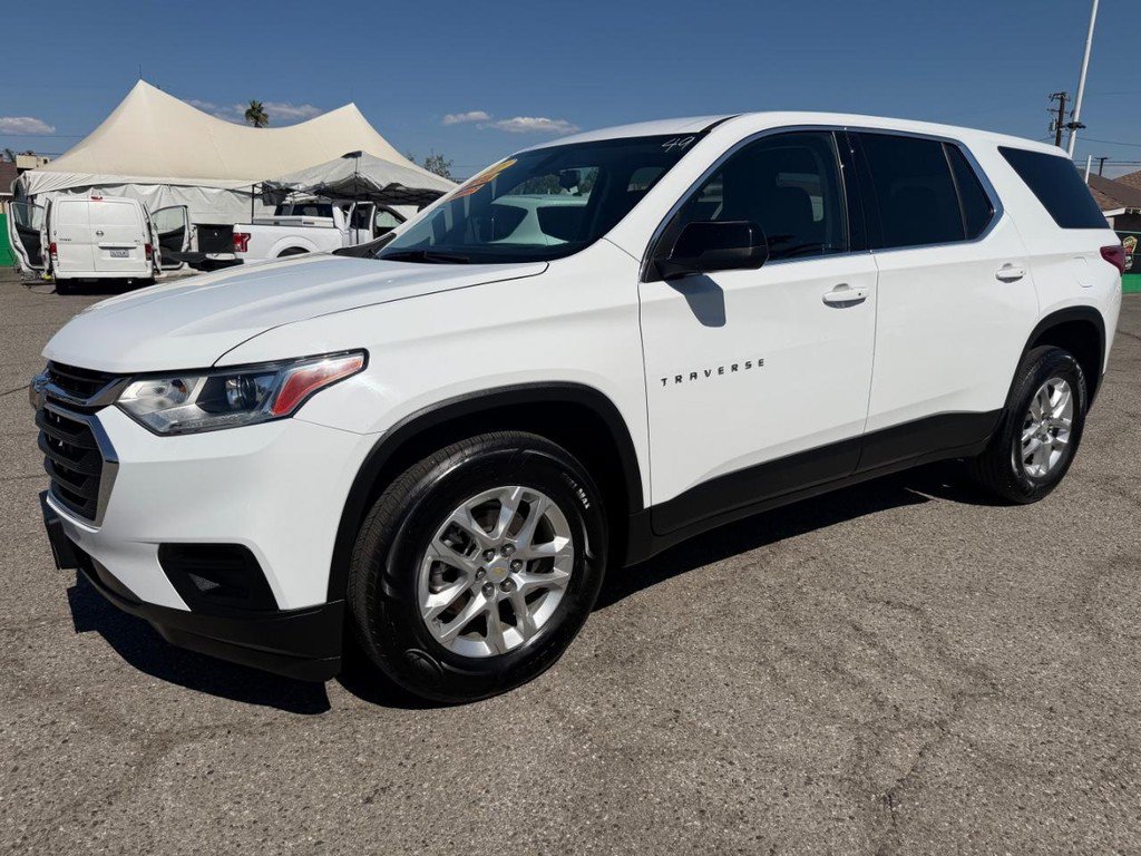 Used 2021 Chevrolet Traverse LS FWD image 12