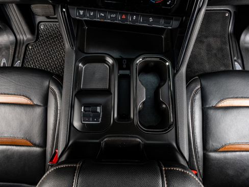 Used 2024 GMC Sierra 2500 AT4 w/ Max Trailering Package image 27