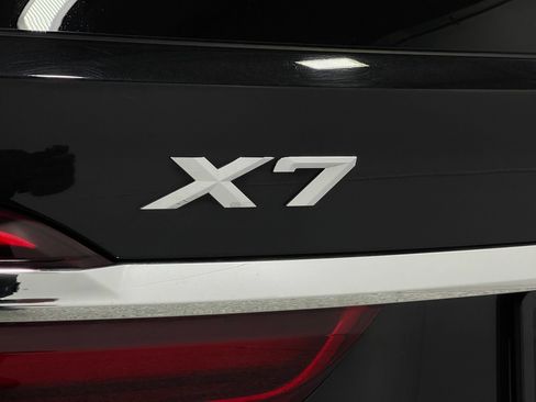 Used 2019 BMW X7 xDrive40i w/ Premium Package AWD/4WD image 41