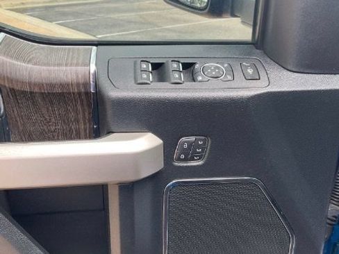 Used 2020 Ford F350 Lariat AWD/4WD image 19