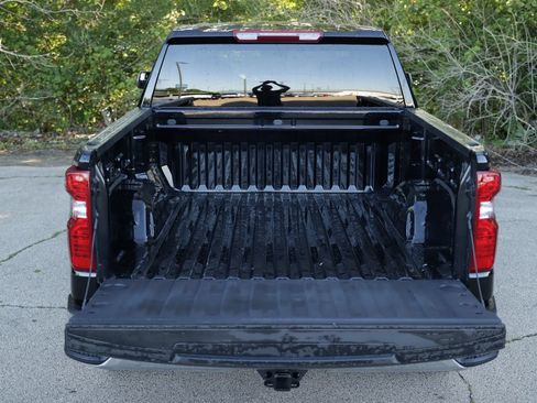 Used 2025 Chevrolet Silverado 1500 LT AWD/4WD image 27