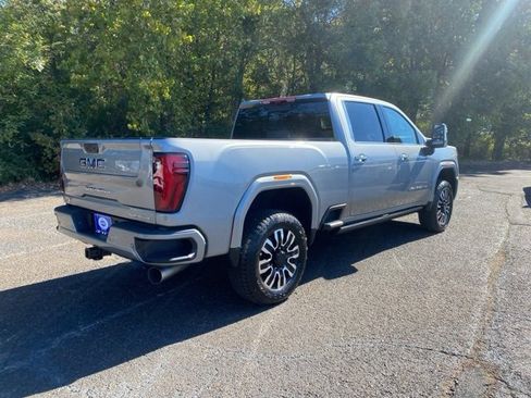 New 2026 GMC Sierra 2500 Denali Ultimate image 7