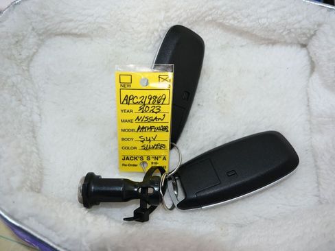 Used 2023 Nissan Pathfinder Platinum AWD/4WD image 25