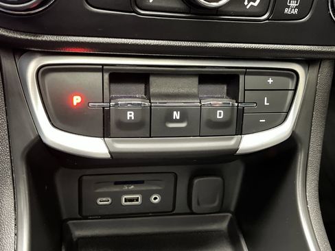 Certified 2022 GMC Terrain SLT w/ Tech Package image 25