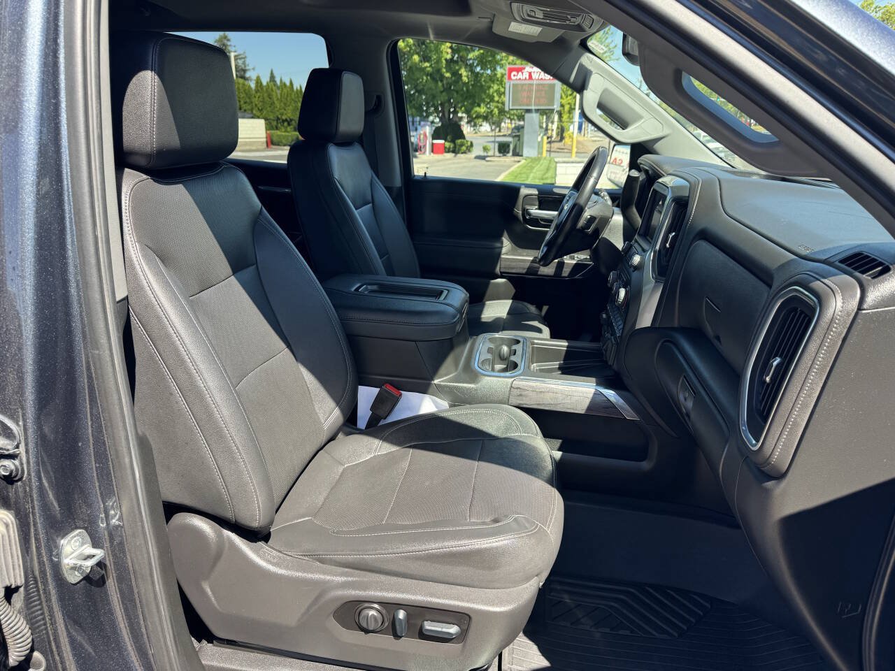 Used 2022 Chevrolet Silverado 1500 LTZ AWD/4WD image 14