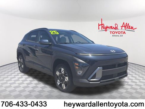 Used 2025 Hyundai Kona SEL AWD/4WD image 1