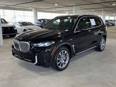 Used 2025 BMW X5 xDrive40i image 4
