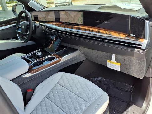 New 2026 Cadillac Escalade Platinum Sport AWD/4WD image 8