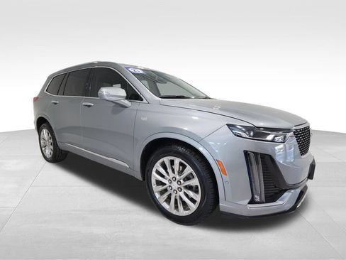 Used 2023 Cadillac XT6 Premium Luxury w/ Technology Package AWD/4WD image 6