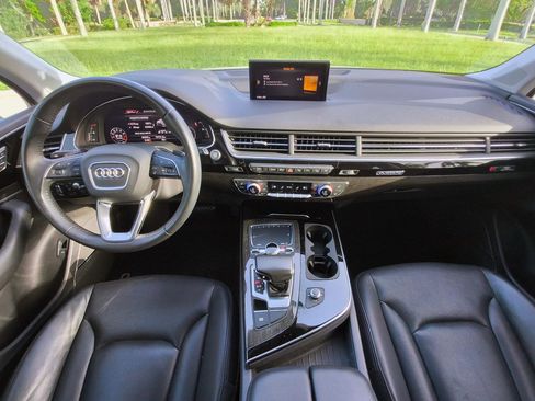 Used 2019 Audi Q7 3.0T Prestige AWD/4WD image 28