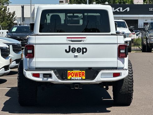 Used 2022 Jeep Gladiator Overland AWD/4WD image 5